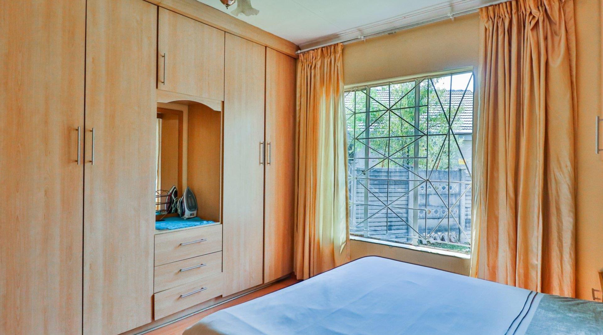  of property in Heuweloord