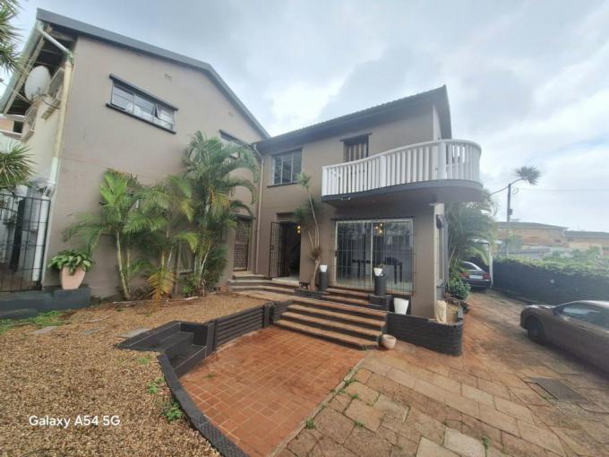 3 Bedroom House to Rent in Musgrave - Property to rent - MR696526