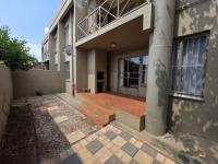  of property in Magalieskruin