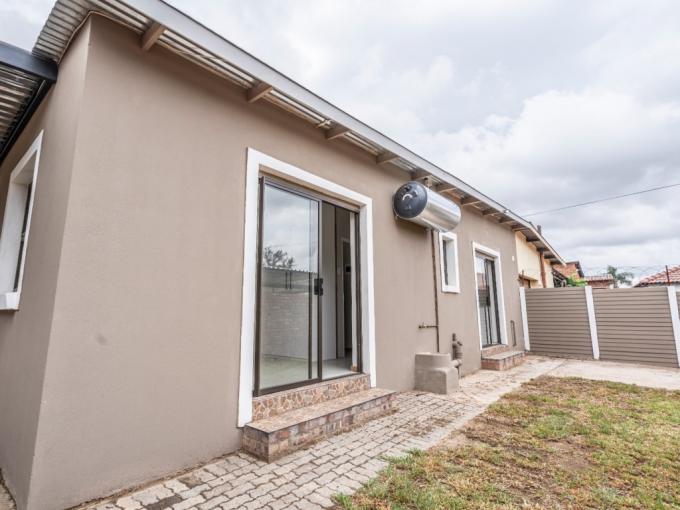 2 Bedroom Apartment to Rent in Westpark - Property to rent - MR696564