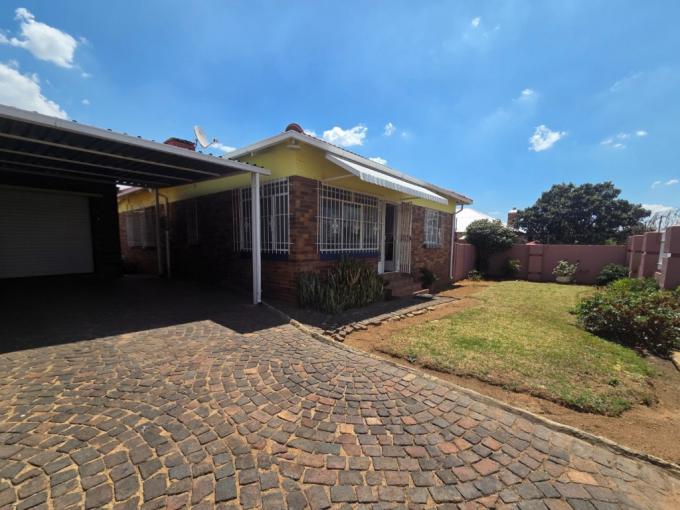 3 Bedroom House for Sale For Sale in South Hills - MR696578