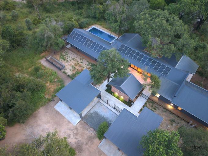 5 Bedroom House for Sale For Sale in Hoedspruit - MR696594