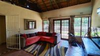 Lounges - 62 square meters of property in Buccleuch