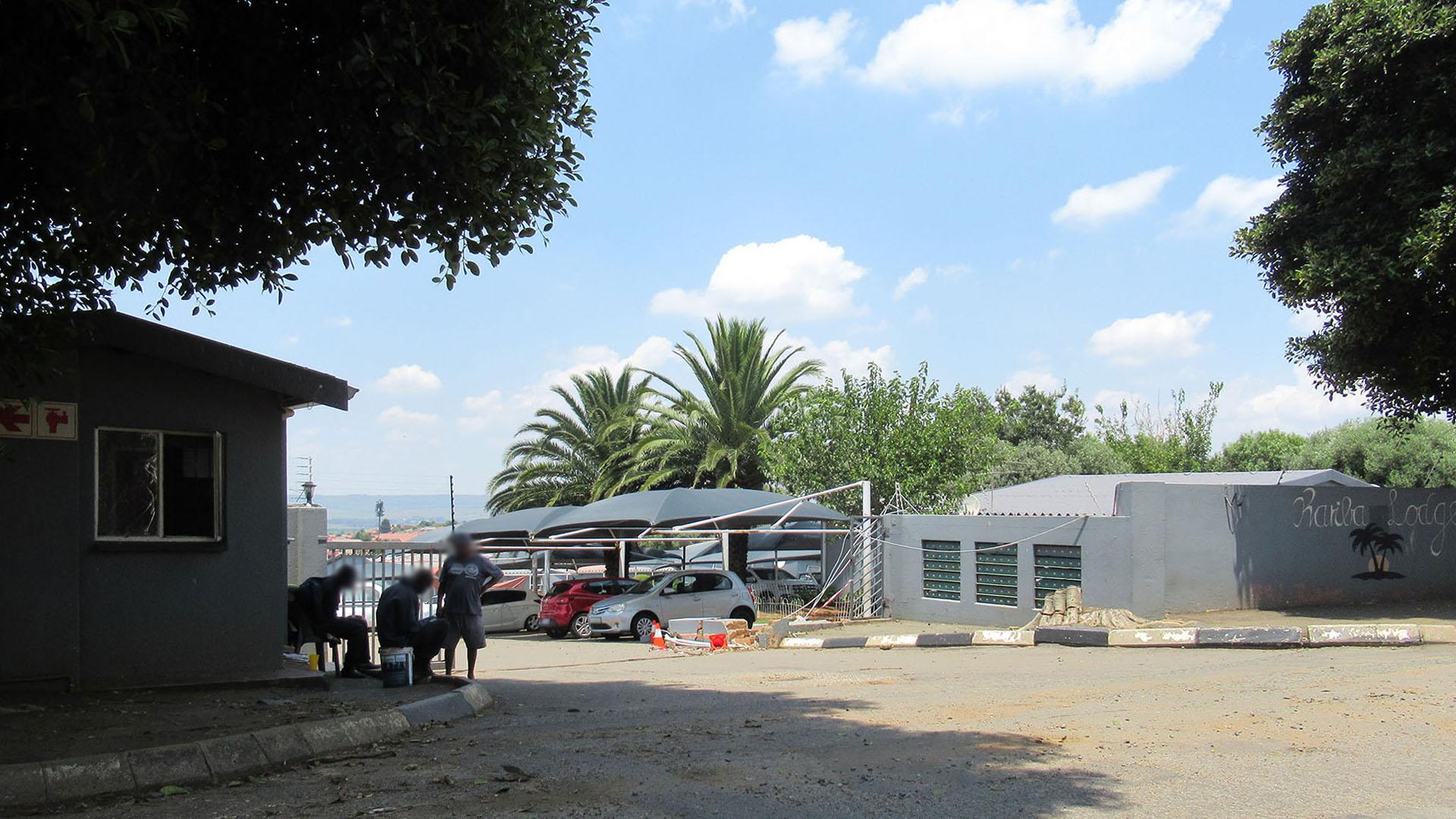 Front View of property in Naturena