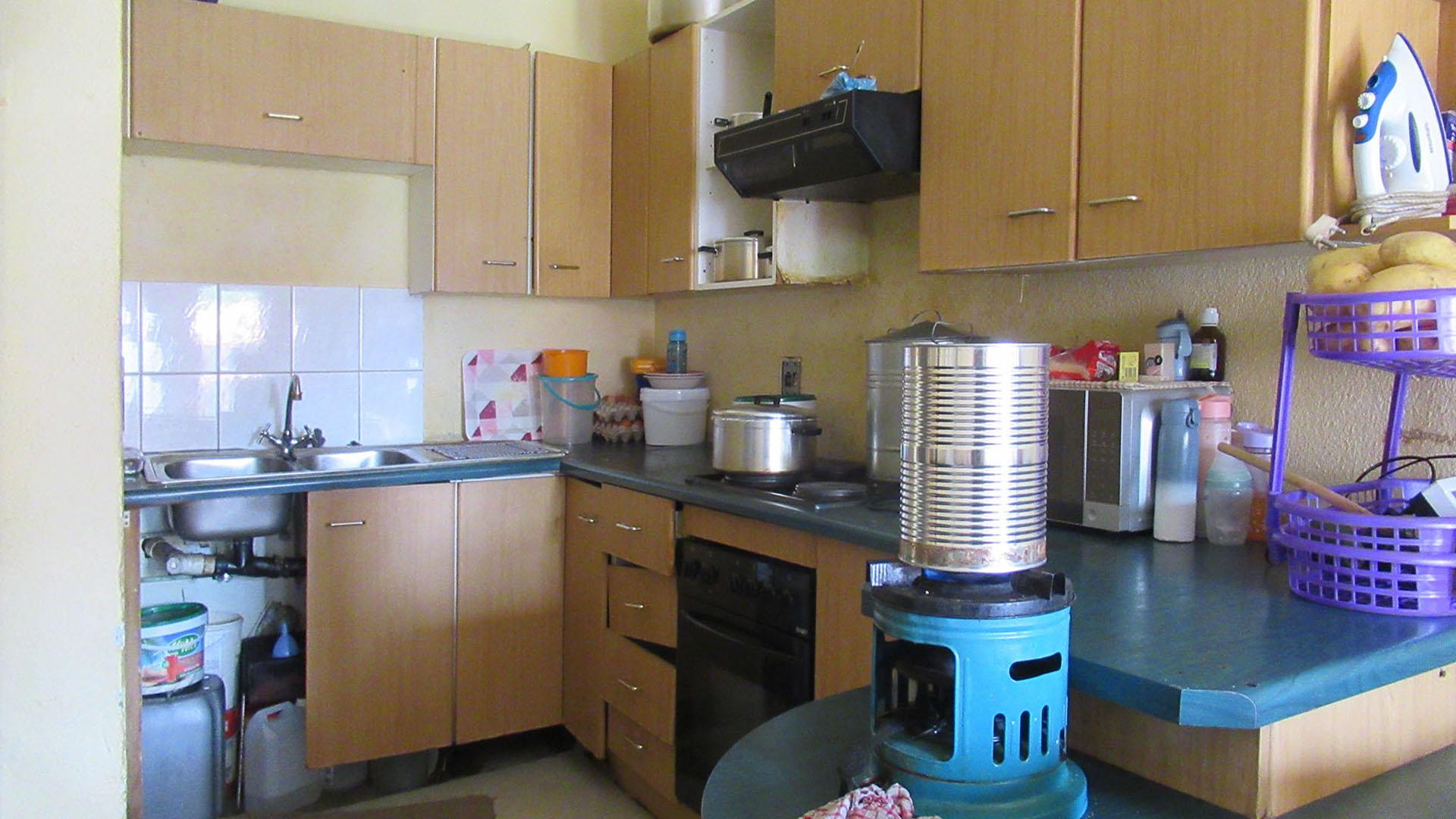 Kitchen - 22 square meters of property in Naturena