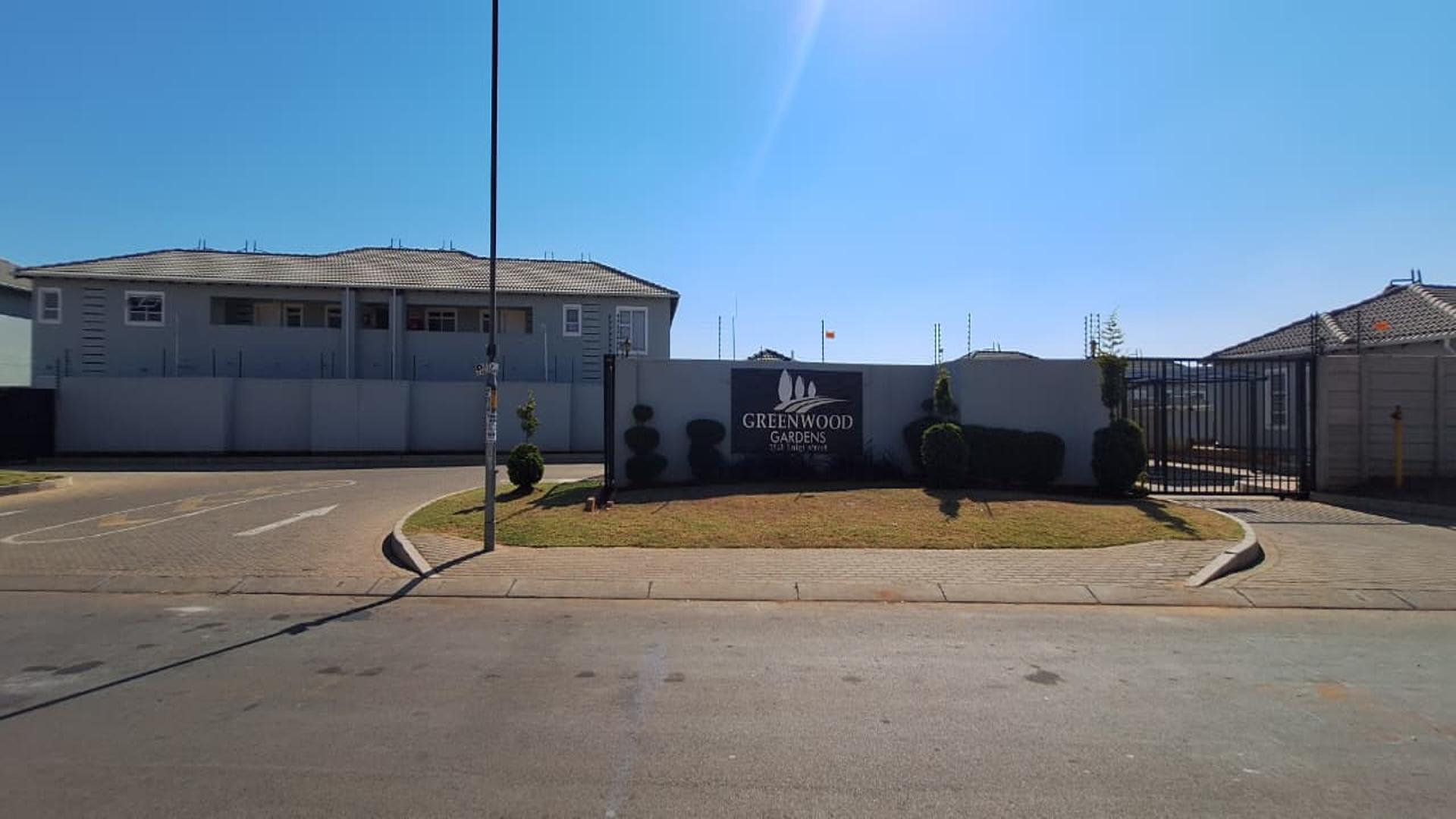 Front View of property in Alliance