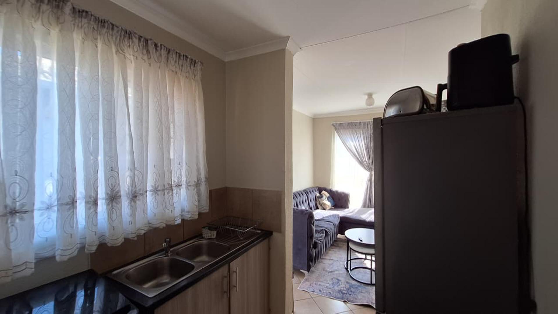 Kitchen - 6 square meters of property in Alliance