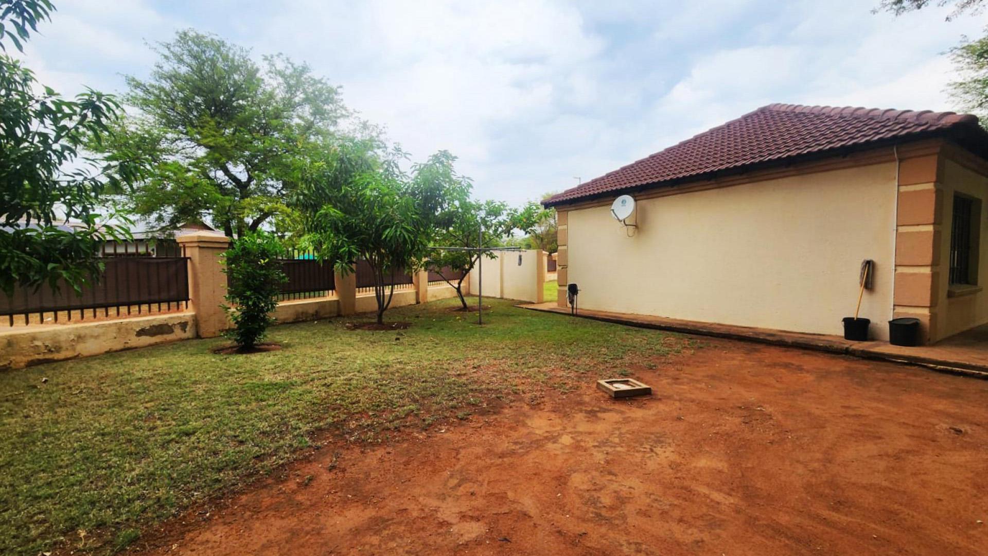 Backyard of property in Lephalale (Ellisras)