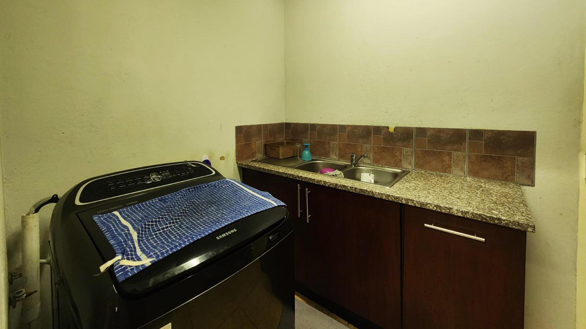 Scullery of property in Lephalale (Ellisras)