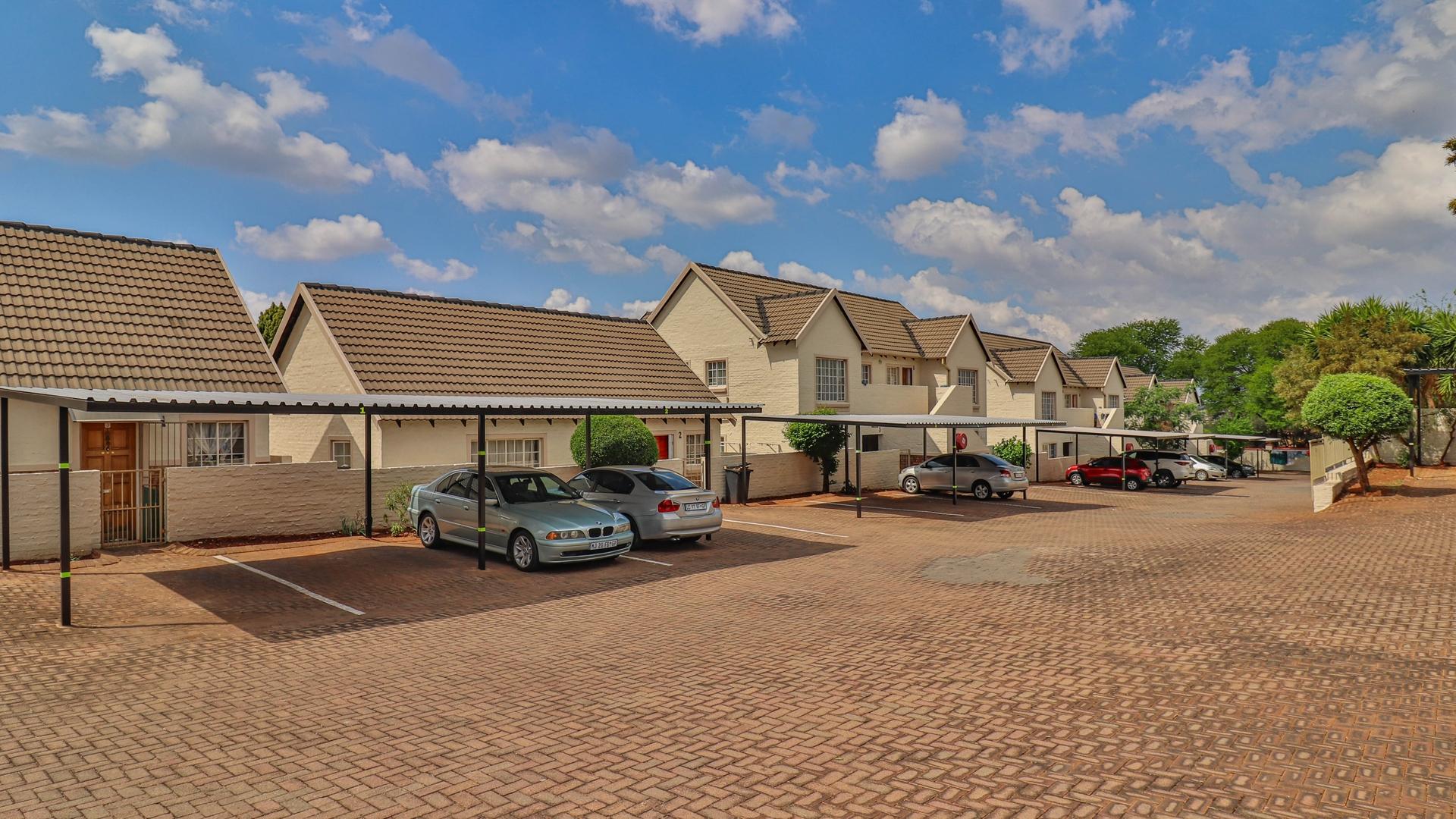  of property in Heuwelsig Estate