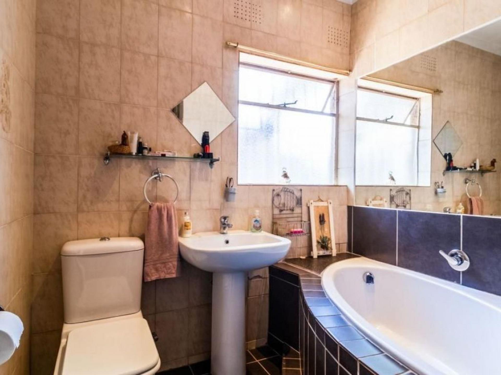  of property in Buurendal 