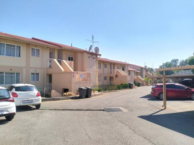 2 Bedroom Apartment for Sale For Sale in Primrose Hill - MR696670