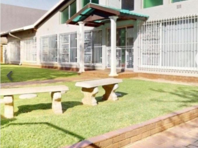 5 Bedroom House for Sale For Sale in Parkrand - MR696673