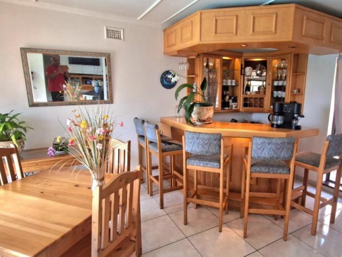 8 Bedroom House for Sale For Sale in Athlone Park - MR696676