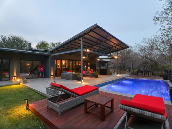 4 Bedroom House for Sale For Sale in Hoedspruit - MR696680