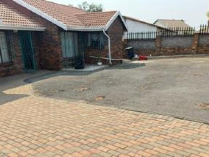 3 Bedroom House for Sale For Sale in Elandspark - MR696686