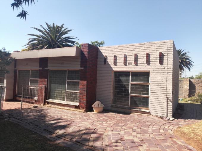 3 Bedroom House for Sale For Sale in Randhart - MR696688