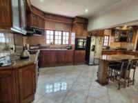  of property in Linmeyer