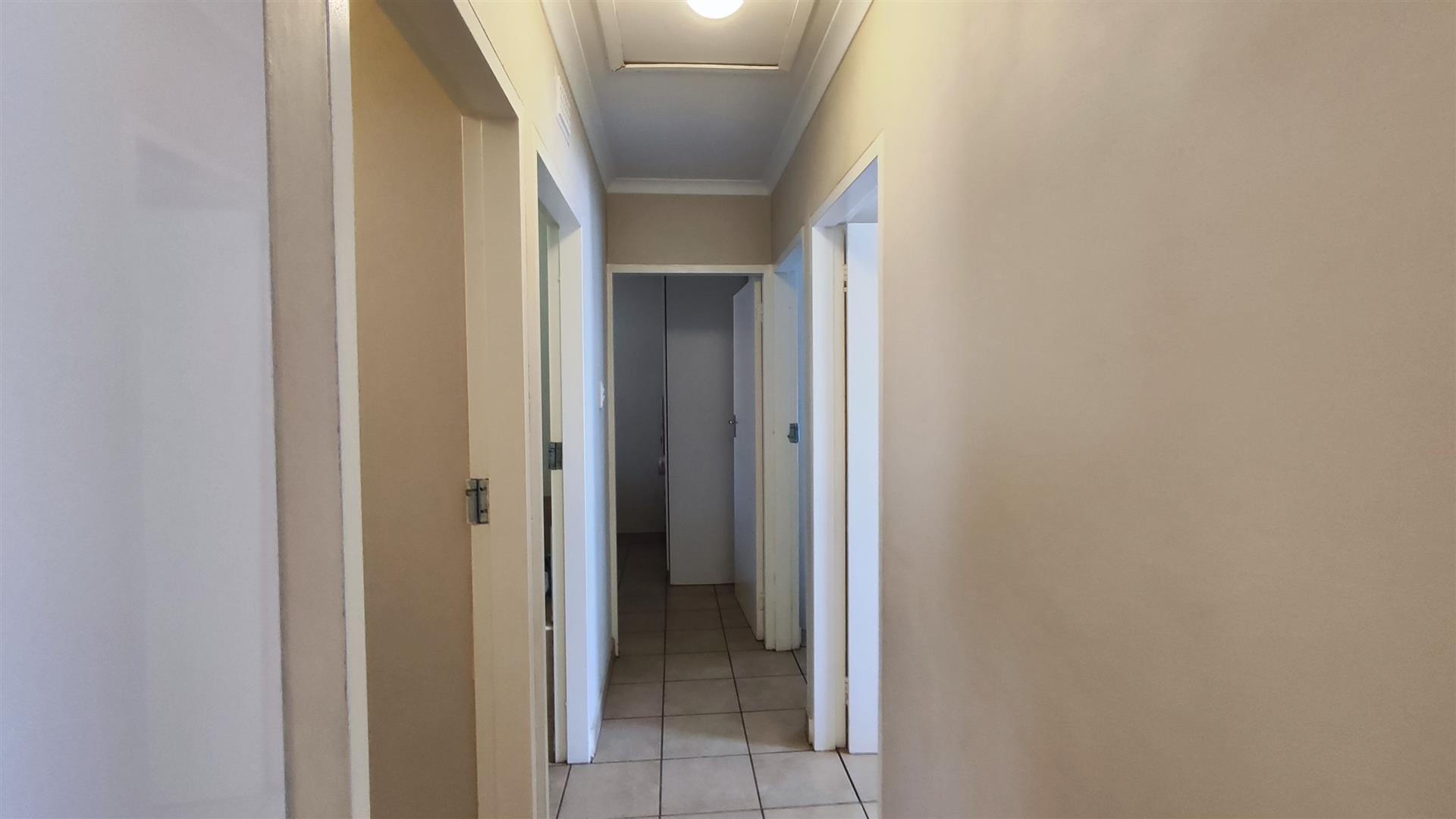 Spaces - 31 square meters of property in Palm Ridge