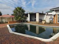  of property in Primrose