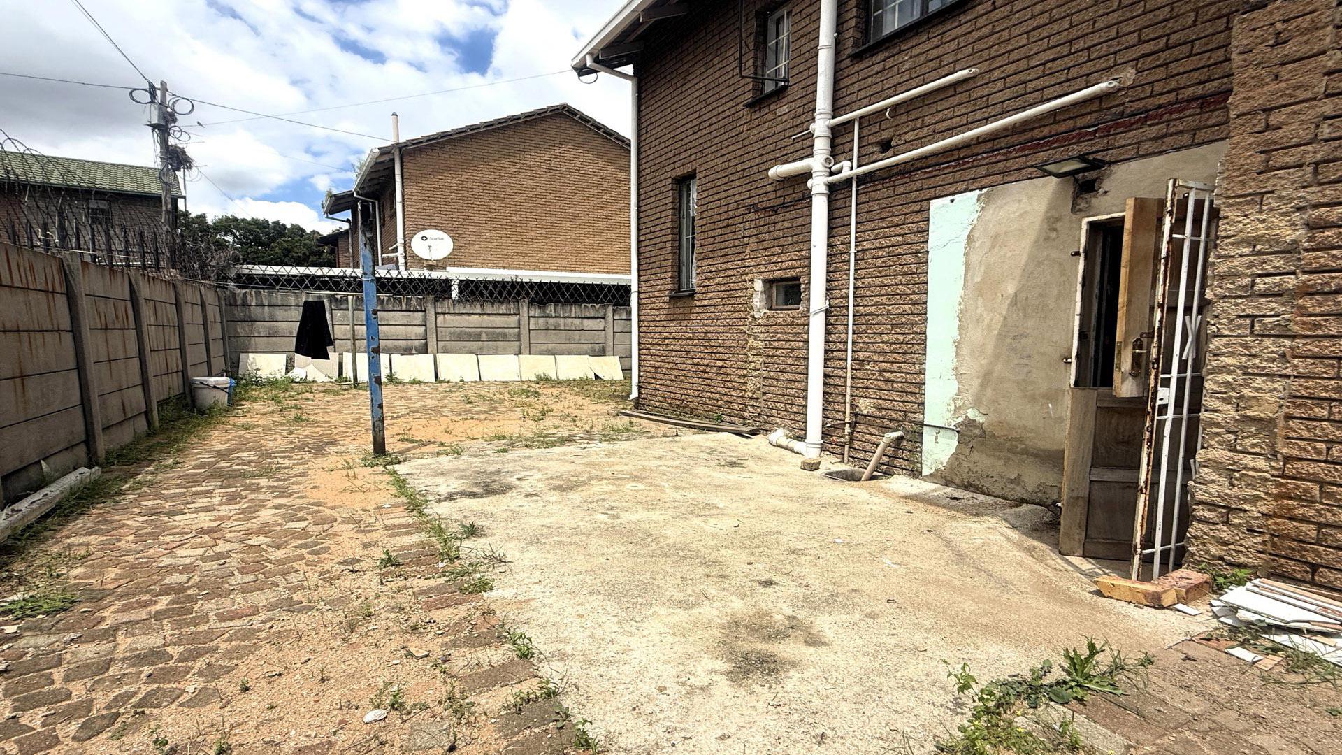Backyard of property in Crown Gardens