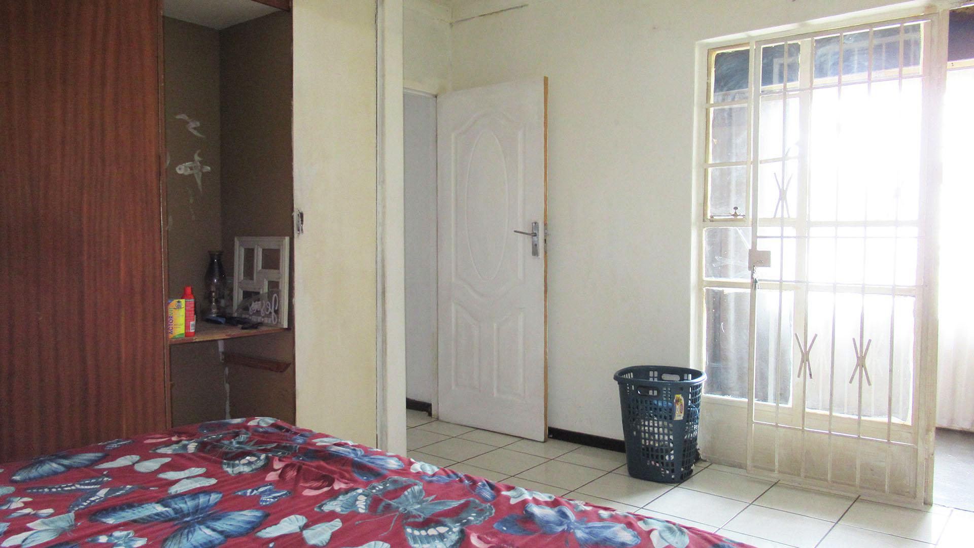 Bed Room 3 - 17 square meters of property in Crown Gardens