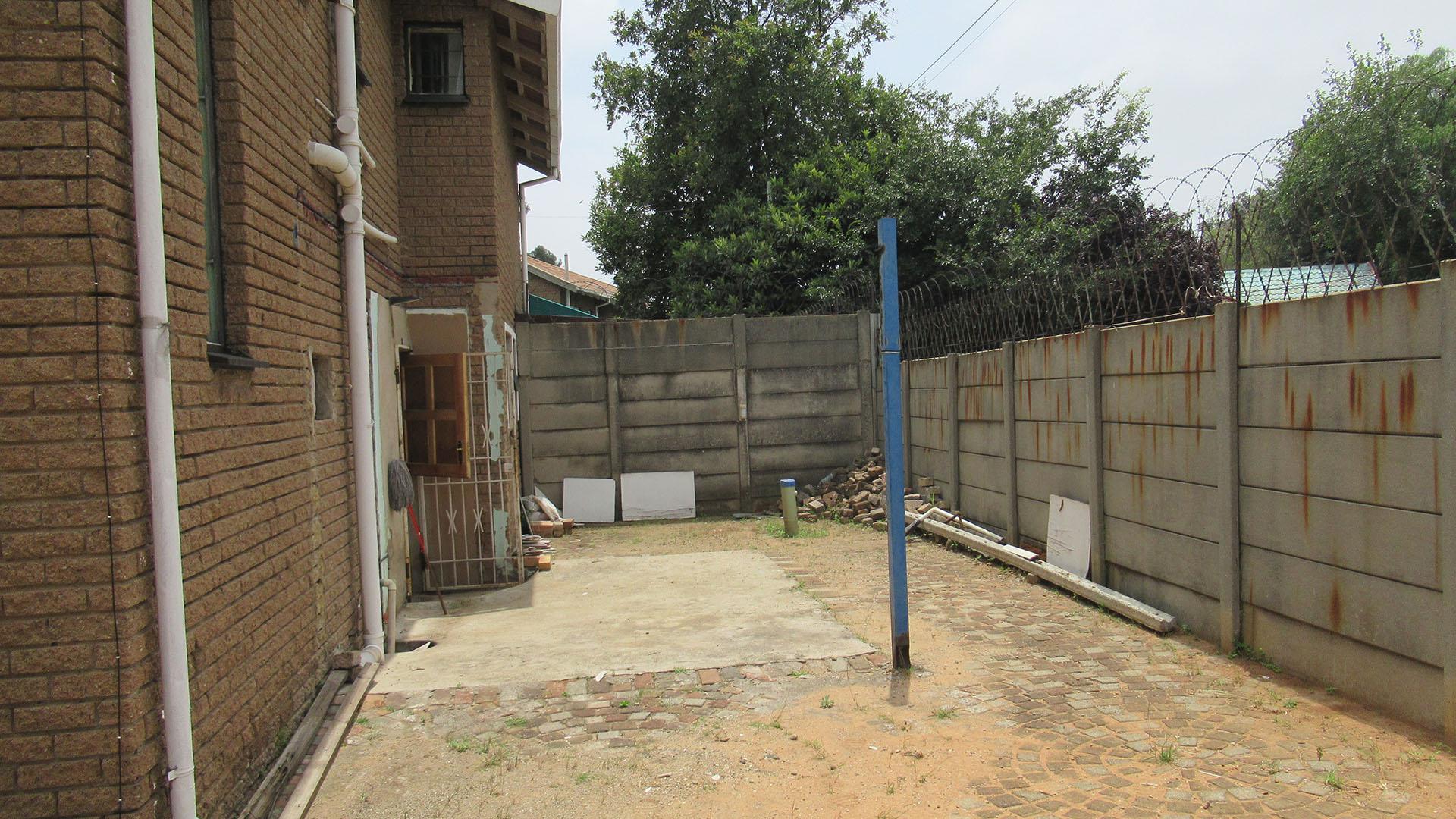 Backyard of property in Crown Gardens