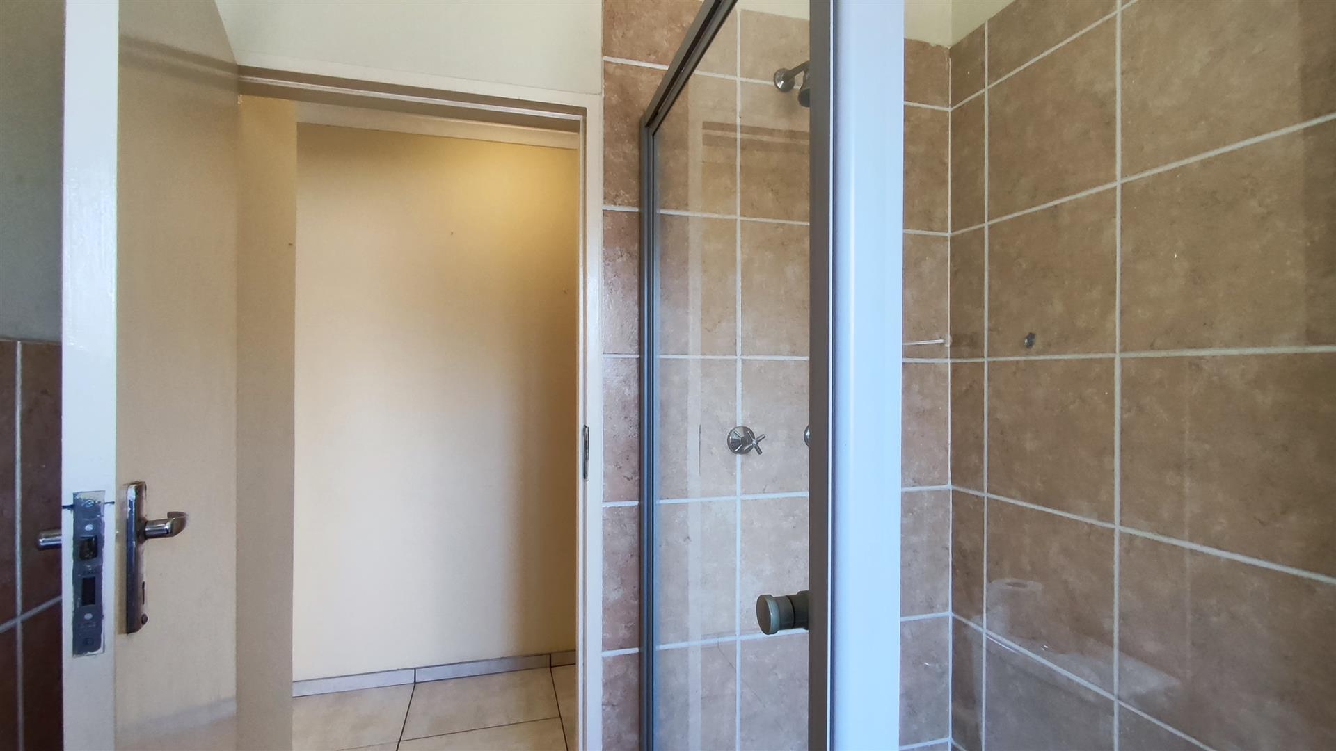 Bathroom 1 - 5 square meters of property in Rand Collieries Sh
