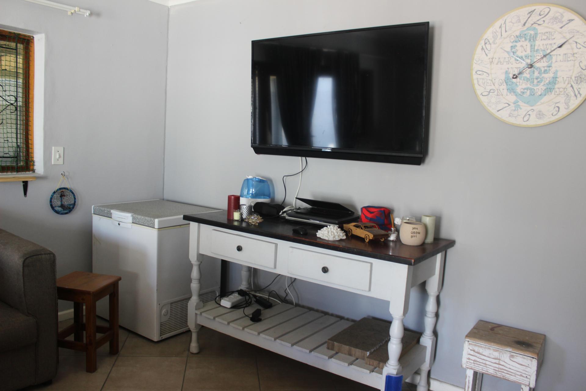  of property in Admirals Park