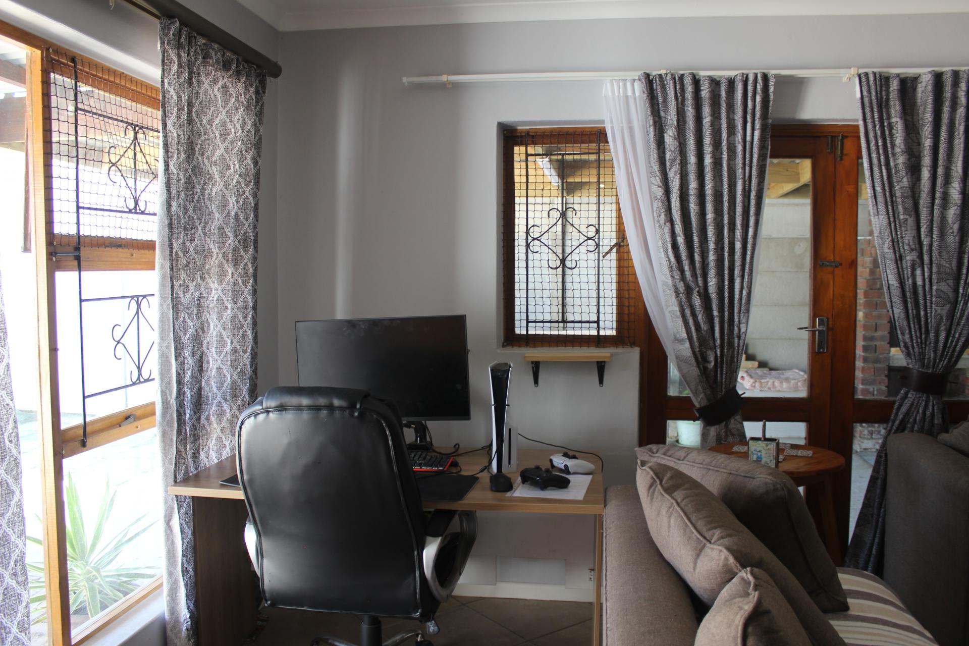  of property in Admirals Park