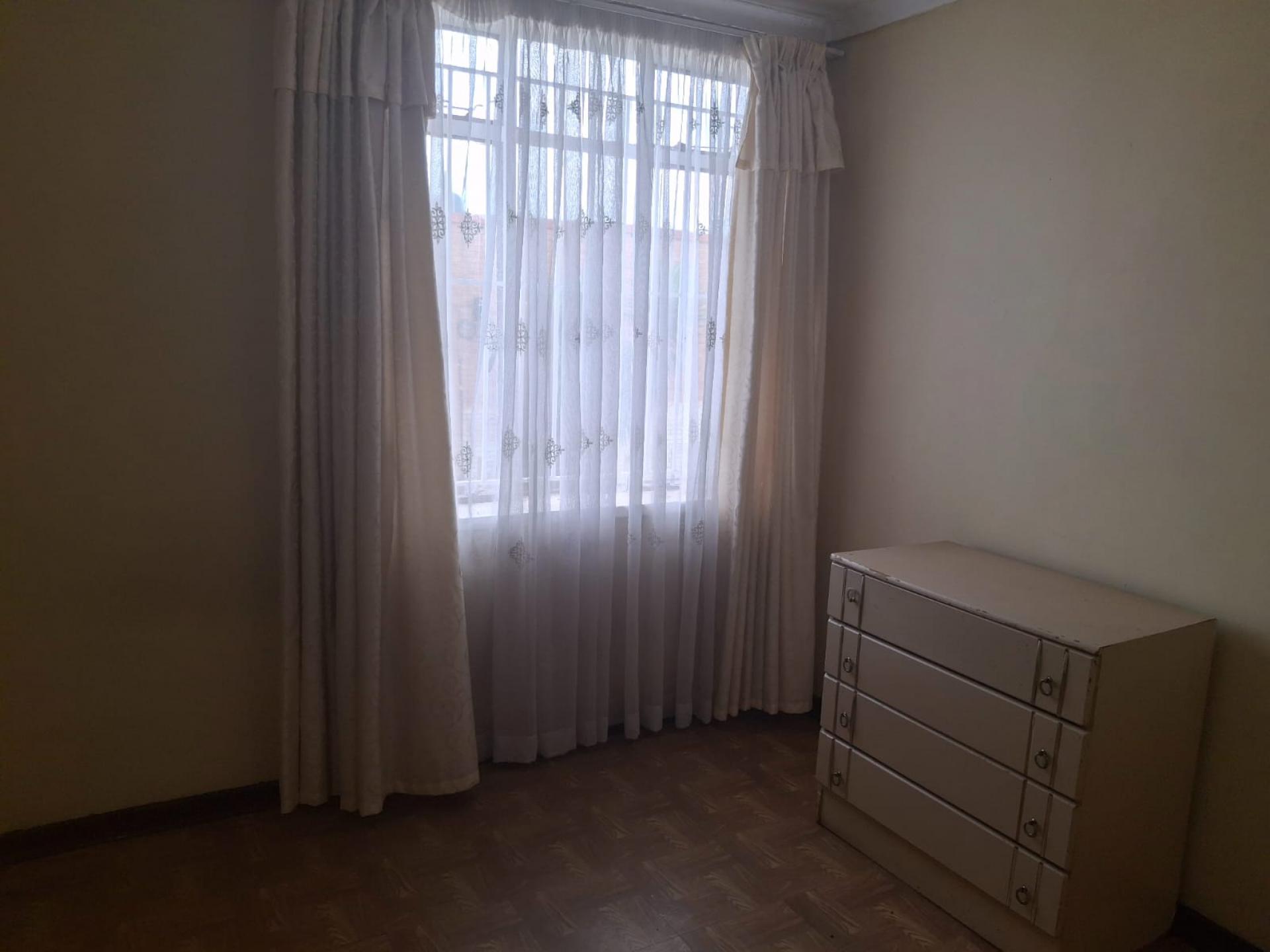  of property in Eldorado Park AH