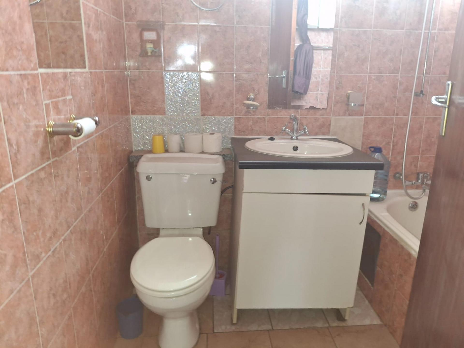  of property in Eldorado Park AH