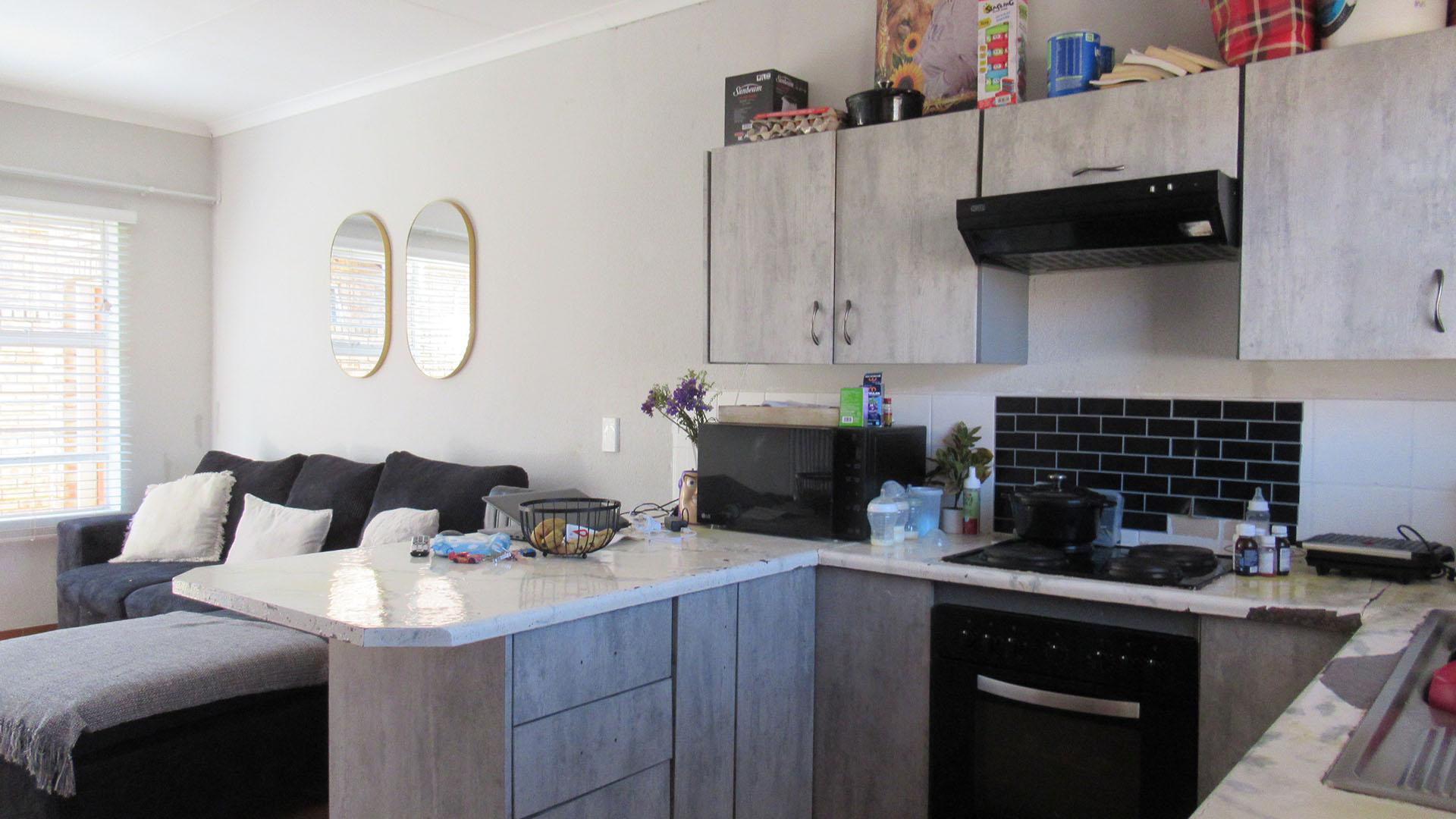 Kitchen - 6 square meters of property in Groblerpark