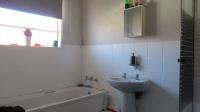 Bathroom 2 - 6 square meters of property in Groblerpark