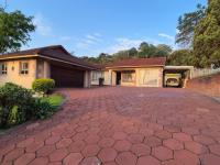 3 Bedroom 2 Bathroom House for Sale for sale in Queensburgh