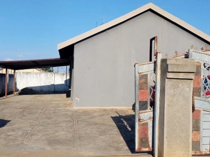 3 Bedroom House for Sale For Sale in Boitekong - MR696841