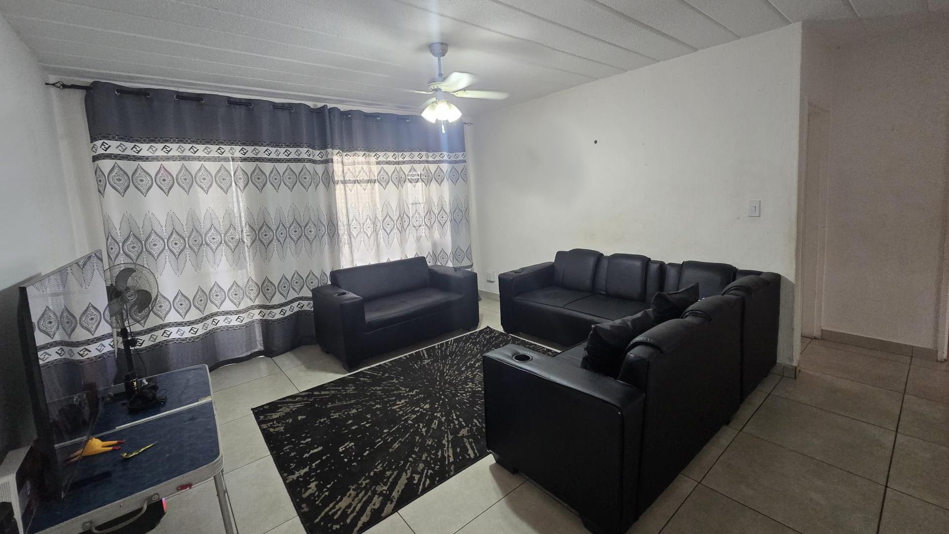 Lounges of property in Meyersdal