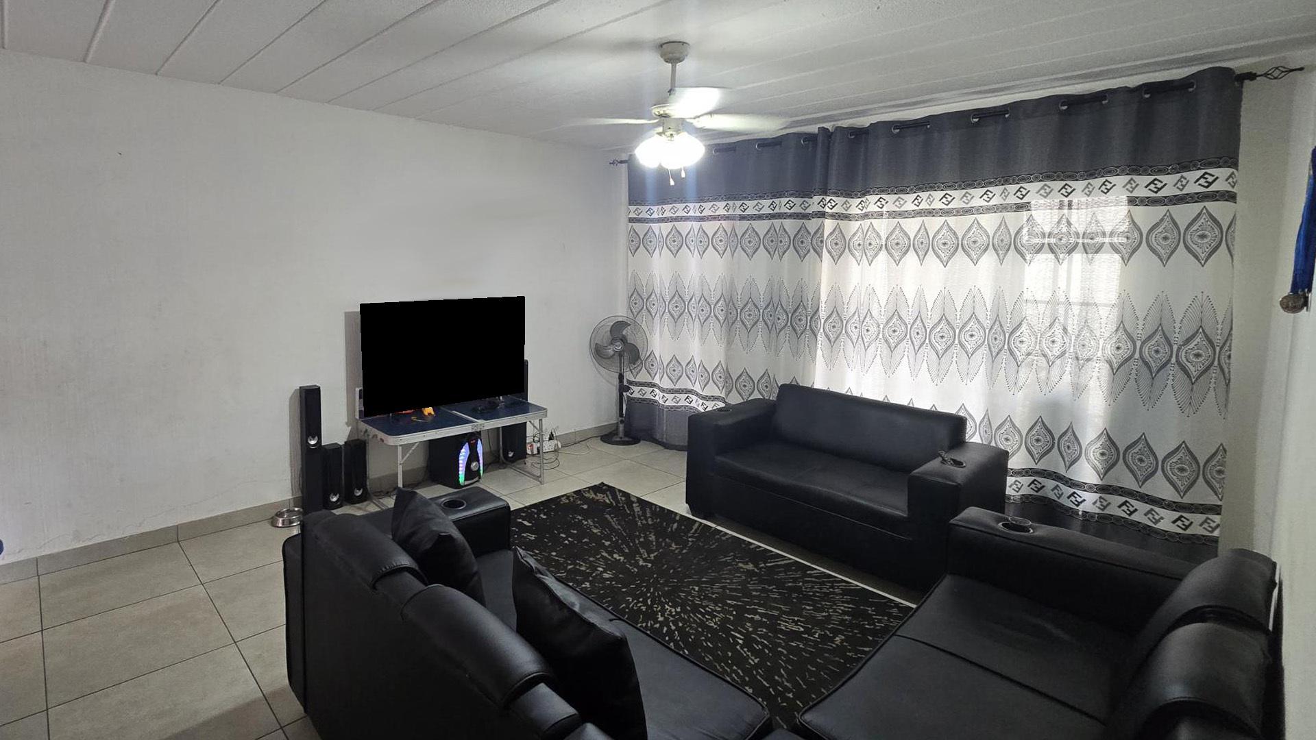 Lounges of property in Meyersdal