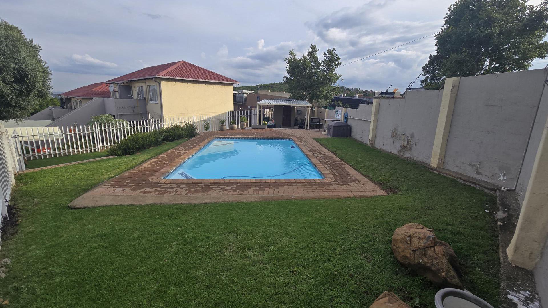 Entertainment of property in Meyersdal