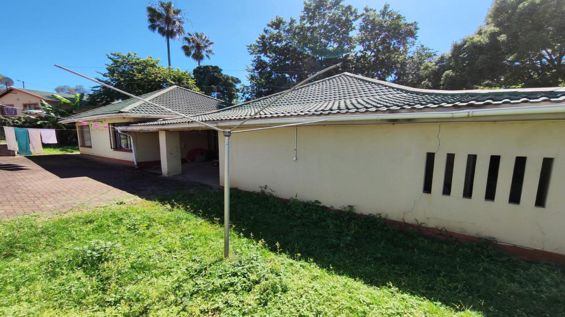 Backyard of property in Queensburgh