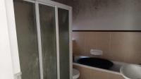 Bathroom 1 of property in Karenpark