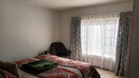 Bed Room 1 of property in Karenpark