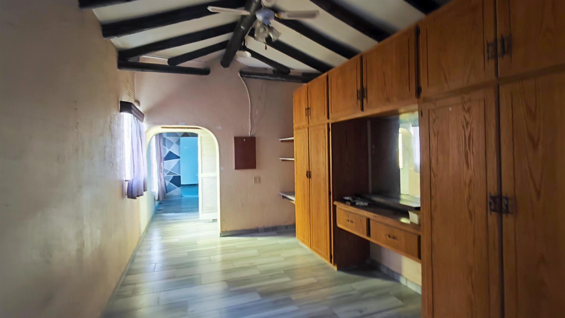 Bed Room 1 - 31 square meters of property in New State Areas