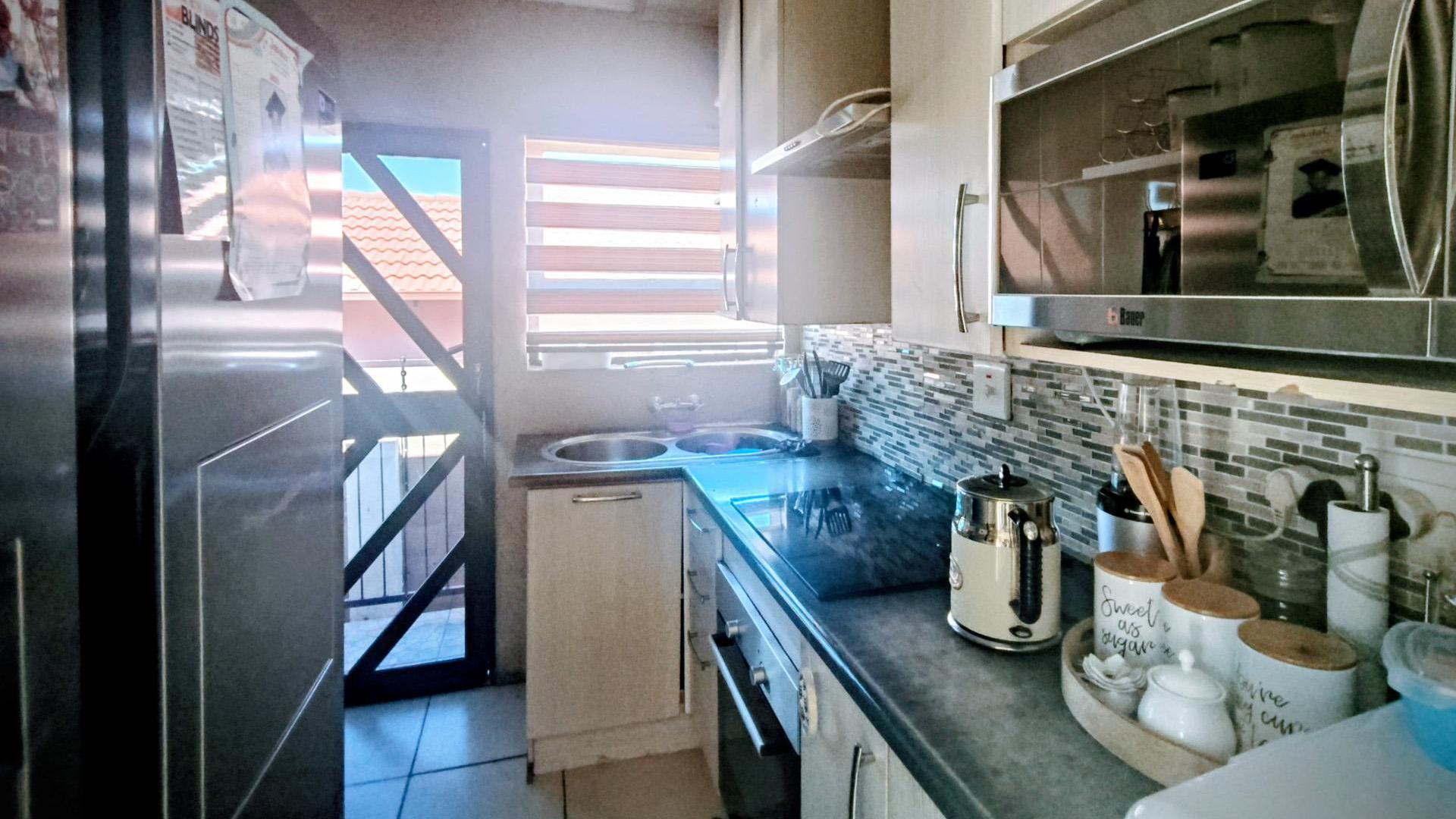 Kitchen of property in Tlhabane West