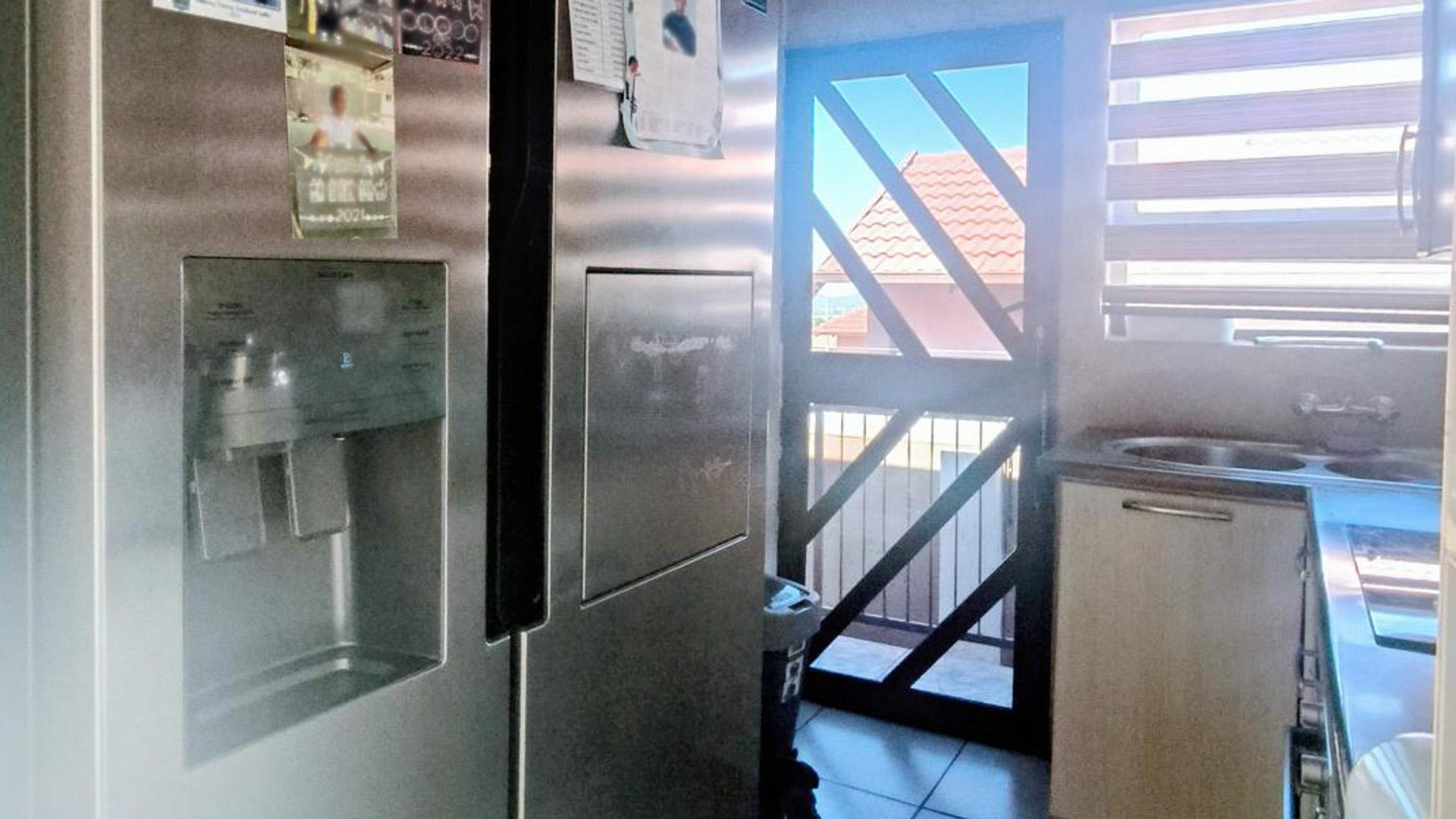 Kitchen of property in Tlhabane West