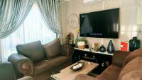 Lounges of property in Tlhabane West
