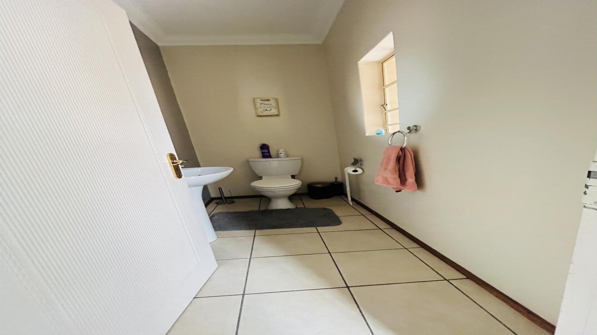 Bathroom 1 of property in Honeydew Ridge