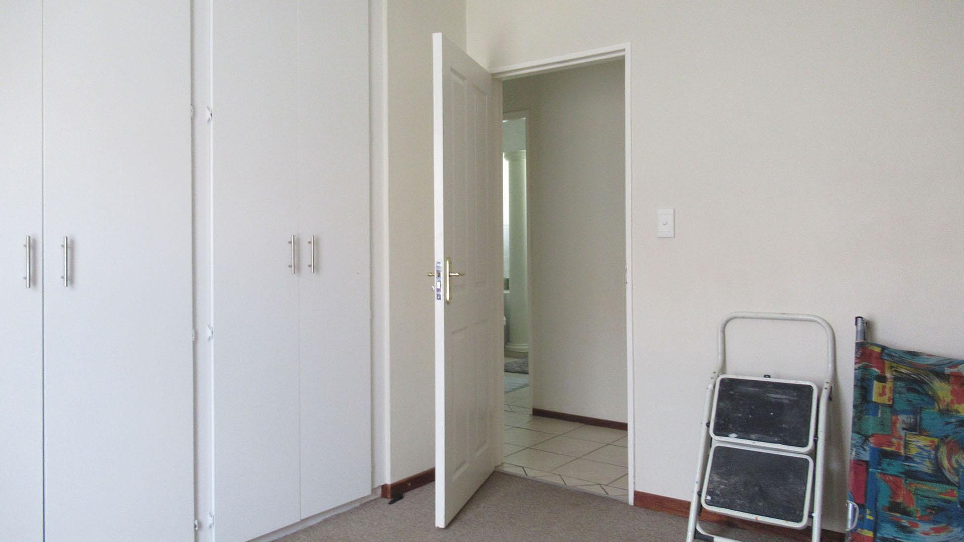 Bed Room 3 - 13 square meters of property in Honeydew Ridge