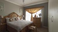 Main Bedroom - 17 square meters of property in Celtisdal