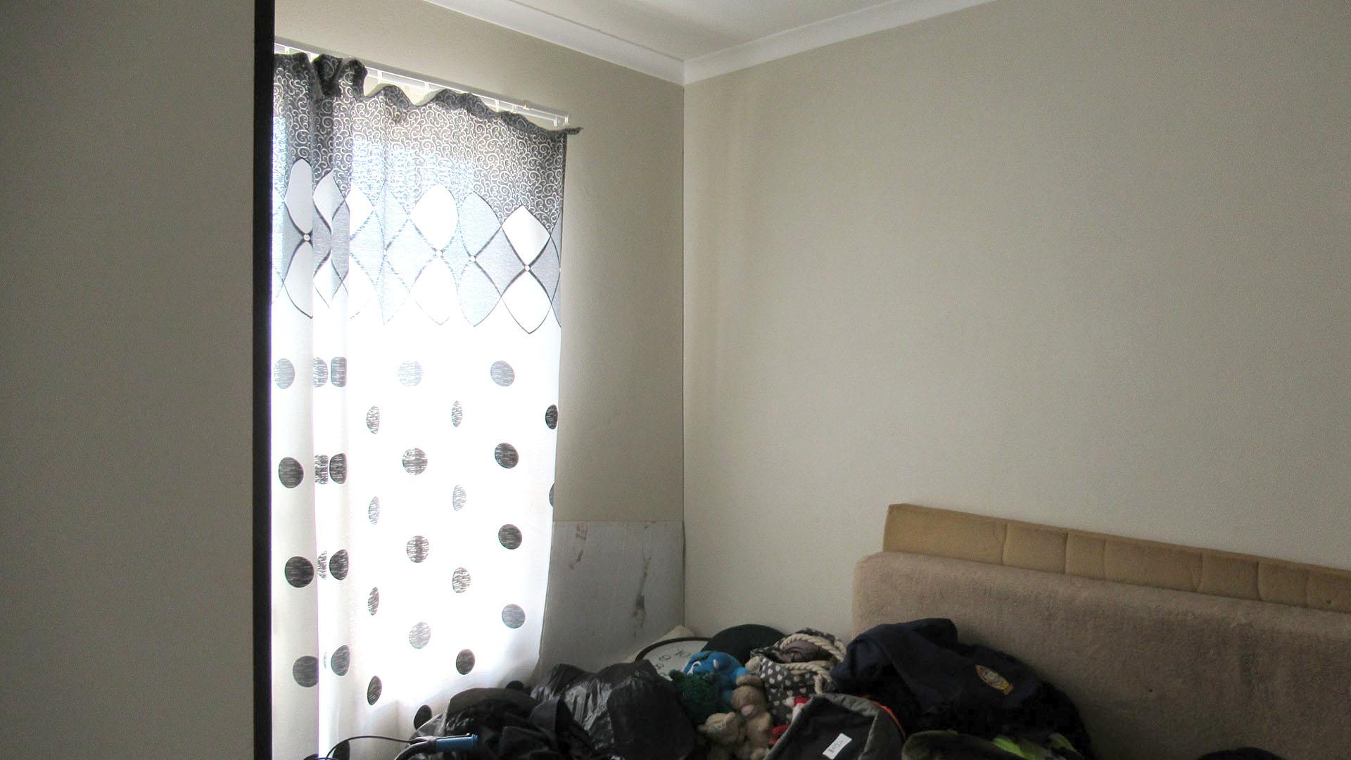 Bed Room 2 - 10 square meters of property in Sky City